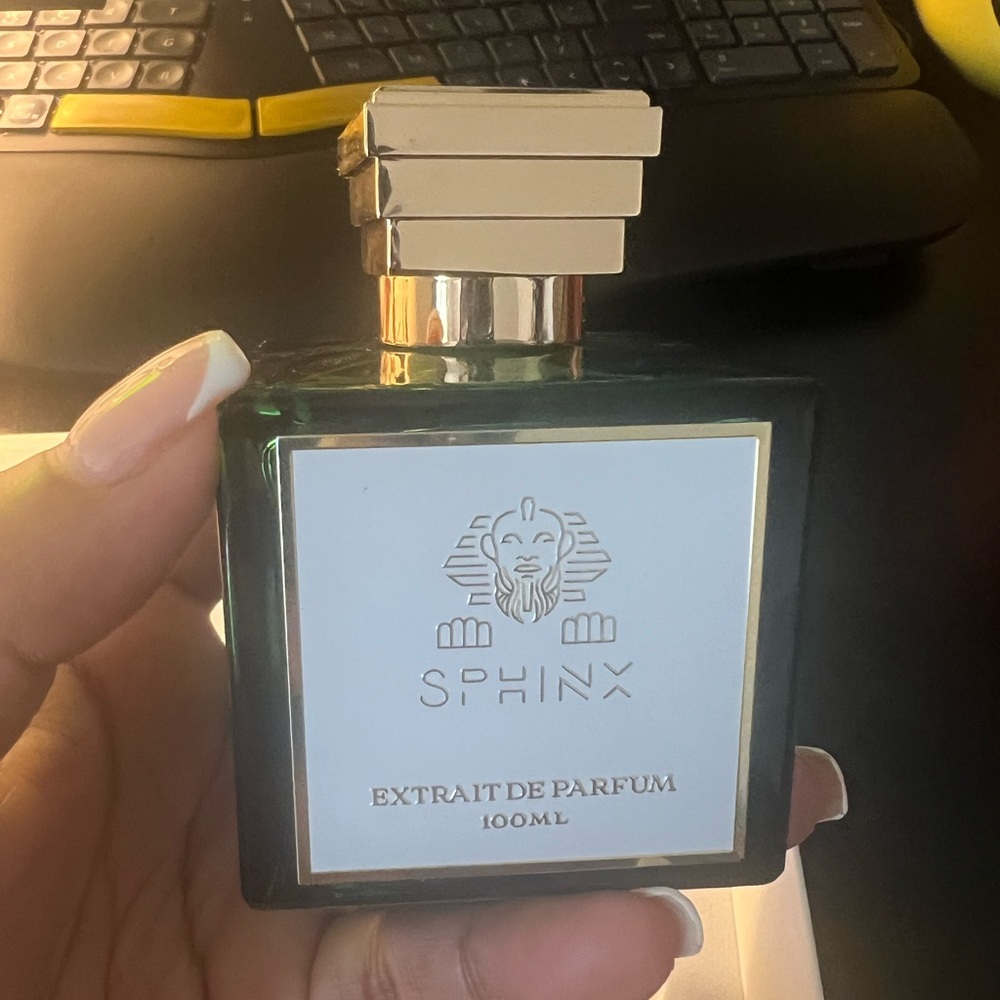 SOLD Sphinx Creme De Pistache (100ml) Extrait de parfum